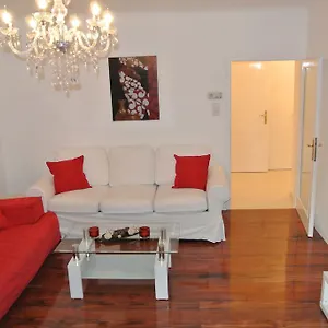 Paradies - U1 Station Altes Landgut Appartamento